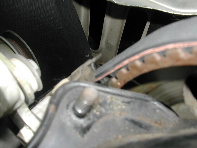 marca  na polia do comando de valvulas alinhada com o cabeçote