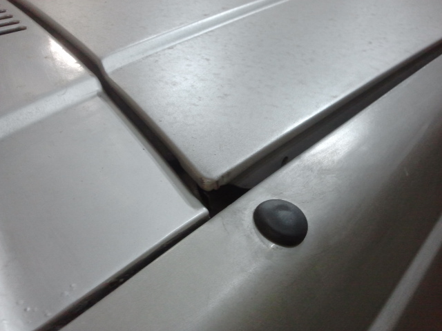 Não deu certo usando os furos originais