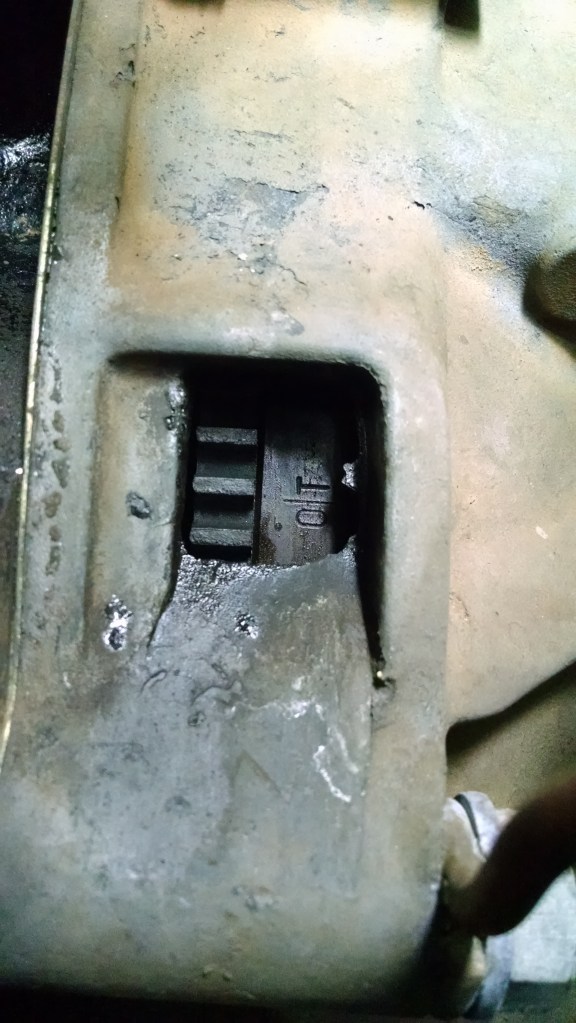 Na "janela" da transmissão encontre a marca "OT"